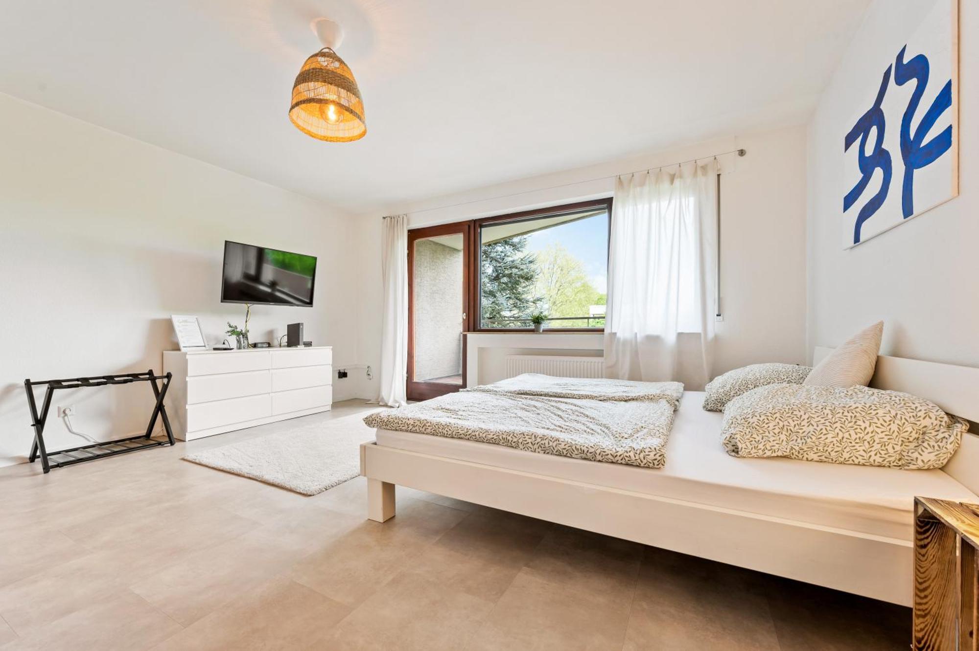 Idyl Kostenloser Privat-Parkplatz Wifi Smarttv Balkon ルートヴィヒスブルク エクステリア 写真