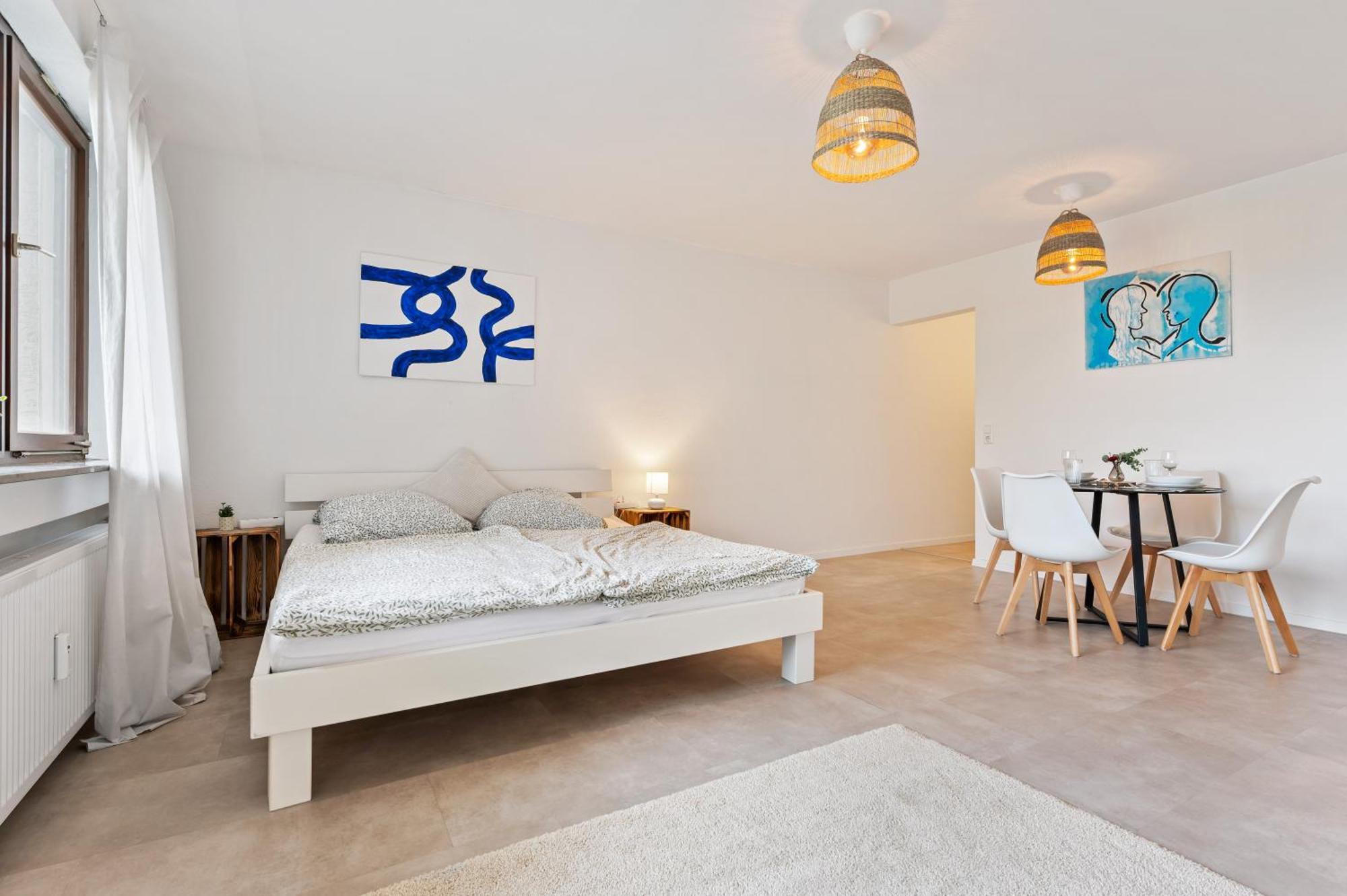 Idyl Kostenloser Privat-Parkplatz Wifi Smarttv Balkon ルートヴィヒスブルク エクステリア 写真